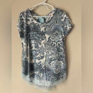 LC Lauren Conrad Blue and White Patterned Short Sleeve Top